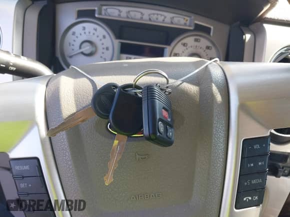 2009 Ford F-150 XL с VIN 1FTPW12V99FB12060, выставлен на аукционе IAAI как лот 43346015 с пробегом 216 622 миль миль и . История ставок и продаж доступна на DreamBid. Изображение 11.