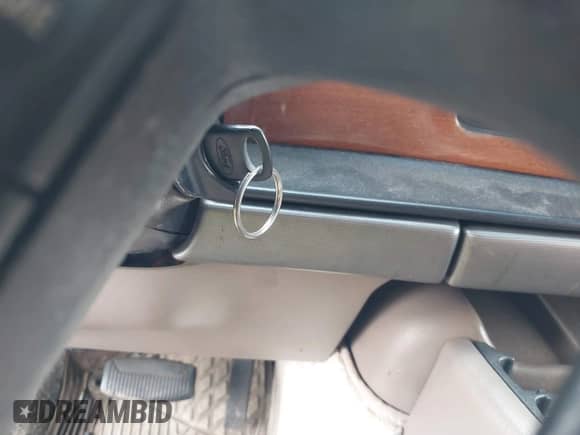 1996 Ford Econoline Cargo с VIN 1FDEE14H5THA03944, выставлен на аукционе IAAI как лот 42901512 с пробегом Не указан миль и . История ставок и продаж доступна на DreamBid. Изображение 11.