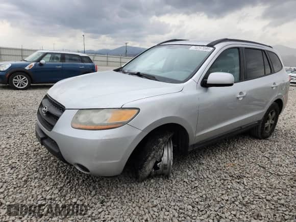 2008 Hyundai Santa Fe GLS с VIN 5NMSG73D28H147895, выставлен на аукционе Copart как лот 70297095 с пробегом 119 837 миль миль и Списание • Salvage title. История ставок и продаж доступна на DreamBid. Изображение 1.