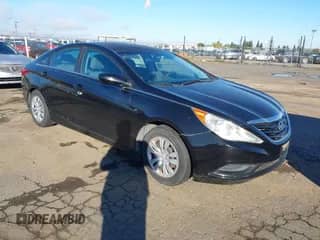 2011 Hyundai Sonata GLS z VIN 5NPEB4AC3BH017834, wystawiony jako IAAI lot #43477138 z przebiegiem 105 376 mil mil oraz . Historia ofert i sprzedaży dostępna na DreamBid. Obrazek 1.