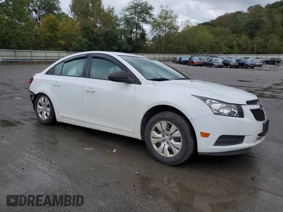 2014 Chevrolet Cruze LS with VIN 1G1PB5SH1E7471851, listed as a Copart auction lot 81792205 with 85,961 mi miles and Salvage title. Bid and sale history available at DreamBid. Image 4.