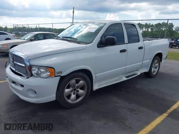 2003 Dodge 1500 ST with VIN 1D7HA18D53J569914, listed as a IAAI auction lot 42632393 with 171,154 mi miles and . Bid and sale history available at DreamBid. Image 2.