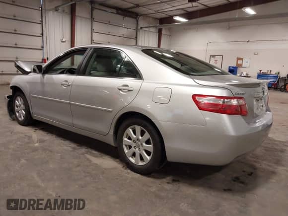 2009 Toyota Camry z VIN 4T4BE46K09R133567, wystawiony jako IAAI lot #42984886 z przebiegiem 152 037 mil mil oraz . Historia ofert i sprzedaży dostępna na DreamBid. Obrazek 3.