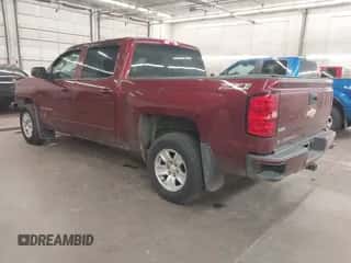 2017 Chevrolet Silverado 1500 LT z VIN 3GCUKREC9HG188804, wystawiony jako IAAI lot #43116311 z przebiegiem 158 116 mil mil oraz . Historia ofert i sprzedaży dostępna na DreamBid. Obrazek 3.