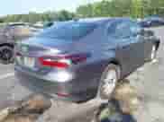 2021 Toyota Camry LE z VIN 4T1C11AK7MU593799, wystawiony jako IAAI lot #43150862 z przebiegiem 86 619 mil mil oraz . Historia ofert i sprzedaży dostępna na DreamBid. Obrazek 4.