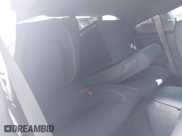 2022 Ford Mustang GT with VIN 1FA6P8CFXN5107884, listed as a IAAI auction lot 41992310 with 34,673 mi miles and . Bid and sale history available at DreamBid. Image 8.