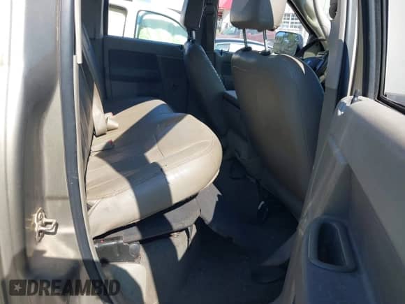 2007 Dodge 2500 SLT с VIN 1D7KS28A97J590074, выставлен на аукционе IAAI как лот 40170784 с пробегом Не указан миль и . История ставок и продаж доступна на DreamBid. Изображение 8.