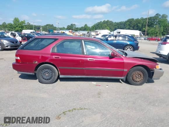 1994 Honda Accord LX с VIN 1HGCE1822RA000651, выставлен на аукционе IAAI как лот 42607728 с пробегом 90 703 миль миль и . История ставок и продаж доступна на DreamBid. Изображение 13.