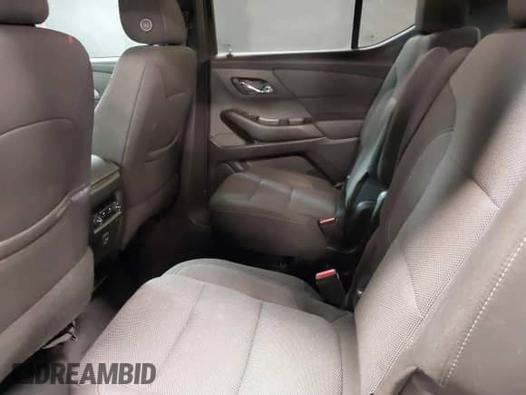 2022 Chevrolet Traverse LT Cloth z VIN 1GNEVGKW1NJ145476, wystawiony jako IAAI lot #41744147 z przebiegiem 39 402 mil mil oraz . Historia ofert i sprzedaży dostępna na DreamBid. Obrazek 8.