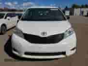 2015 Toyota Sienna L z VIN 5TDZK3DC3FS652236, wystawiony jako Copart lot #90328835 z przebiegiem 109 194 mil mil oraz Czysty tytuł • Clean title. Historia ofert i sprzedaży dostępna na DreamBid. Obrazek 5.