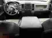 2012 Ram 1500 ST z VIN 1C6RD7FP8CS296264, wystawiony jako Copart lot #80455255 z przebiegiem 193 840 mil mil oraz Szkoda całkowita • Salvage title. Historia ofert i sprzedaży dostępna na DreamBid. Obrazek 8.