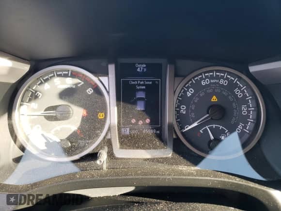 2021 Toyota Tacoma Limited with VIN 3TMGZ5AN1MM383316, listed as a Copart auction lot 46845405 with 45,989 mi miles and Salvage title. Bid and sale history available at DreamBid. Image 9.