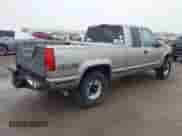 1998 Chevrolet Silverado 2500 с VIN 1GCGK29R0WE226301, выставлен на аукционе IAAI как лот 42151983 с пробегом 171 933 миль миль и . История ставок и продаж доступна на DreamBid. Изображение 4.