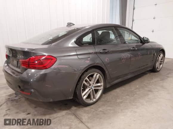 2018 BMW 4 Series 430i xDrive с VIN WBA4J3C52JBG95207, выставлен на аукционе IAAI как лот 41509392 с пробегом 68 193 миль миль и . История ставок и продаж доступна на DreamBid. Изображение 4.