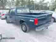 1994 Ford F-150 z VIN 1FTEX14N9RKB85048, wystawiony jako IAAI lot #42137897 z przebiegiem 140 766 mil mil oraz . Historia ofert i sprzedaży dostępna na DreamBid. Obrazek 3.