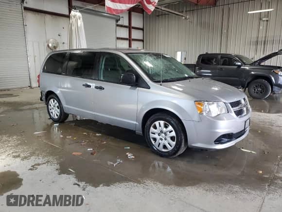 2019 Dodge Grand Caravan SE Plus with VIN 2C4RDGBG4KR807371, listed as a Copart auction lot 86467625 with 68,553 mi miles and Salvage title. Bid and sale history available at DreamBid. Image 4.