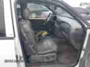 2003 Chevrolet TrailBlazer LS z VIN 1GNDS13S032179624, wystawiony jako IAAI lot #41233935 z przebiegiem Nie podano mil oraz . Historia ofert i sprzedaży dostępna na DreamBid. Obrazek 5.