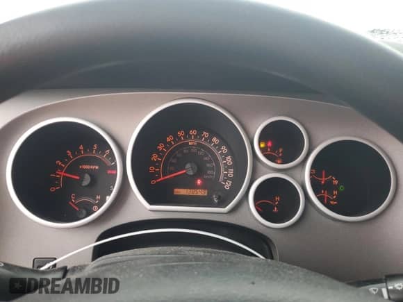 2010 Toyota Tundra с VIN 5TFRY5F16AX086274, выставлен на аукционе Copart как лот 90107315 с пробегом 138 549 миль миль и Списание • Salvage title. История ставок и продаж доступна на DreamBid. Изображение 9.