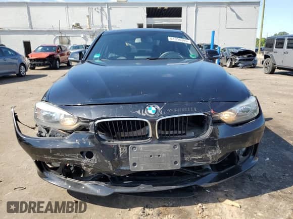 2014 BMW 3 Series 320i с VIN WBA3B1G55ENN91268, выставлен на аукционе Copart как лот 61394345 с пробегом 91 643 миль миль и Чистый • Clean title. История ставок и продаж доступна на DreamBid. Изображение 5.