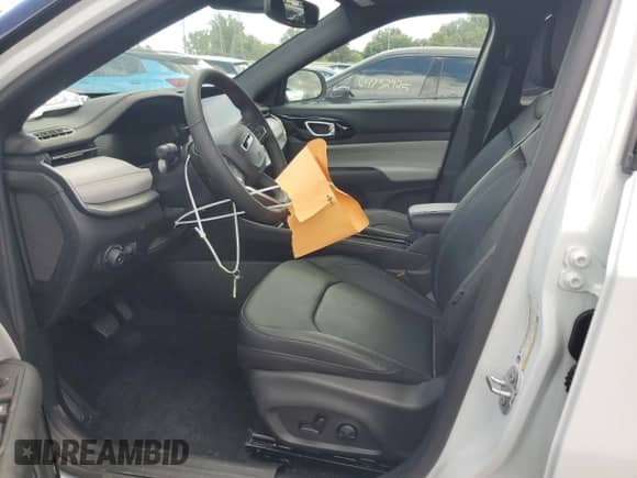 2025 Jeep Compass Limited with VIN 3C4NJDCN1ST538438, listed as a Copart auction lot 63023205 with 2,449 mi miles and Clean title. Bid and sale history available at DreamBid. Image 7.