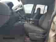 2004 Jeep Grand Cherokee Laredo с VIN 1J4GW48S74C315077, выставлен на аукционе Copart как лот 84575215 с пробегом 152 289 миль миль и Чистый • Clean title. История ставок и продаж доступна на DreamBid. Изображение 7.