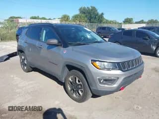 2018 Jeep Compass Trailhawk z VIN 3C4NJDDB9JT199074, wystawiony jako IAAI lot #43419629 z przebiegiem 81 126 mil mil oraz . Historia ofert i sprzedaży dostępna na DreamBid. Obrazek 1.