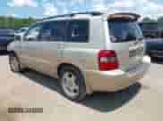 2005 Toyota Highlander с VIN JTEDP21A050058421, выставлен на аукционе IAAI как лот 42739907 с пробегом 292 651 миль миль и . История ставок и продаж доступна на DreamBid. Изображение 3.