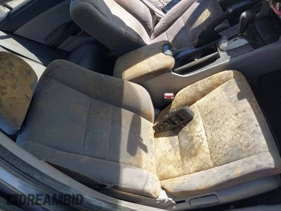 2011 Honda Accord LX с VIN 1HGCP2F3XBA132817, выставлен на аукционе IAAI как лот 42844069 с пробегом 210 981 миль миль и . История ставок и продаж доступна на DreamBid. Изображение 12.