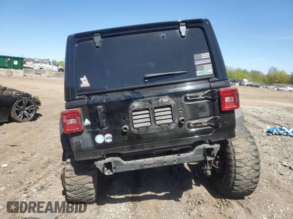 2021 Jeep Wrangler Unlimited Sahara Altitude z VIN 1C4HJXEG4MW731421, wystawiony jako Copart lot #54960915 z przebiegiem 105 243 mil mil oraz Szkoda całkowita • Salvage title. Historia ofert i sprzedaży dostępna na DreamBid. Obrazek 6.