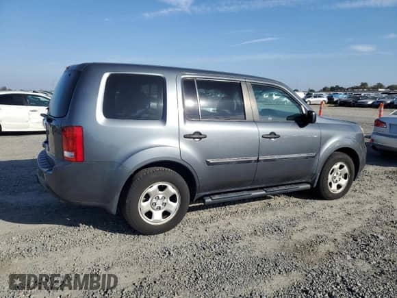 2013 Honda Pilot LX with VIN 5FNYF4H24DB013310, listed as a Copart auction lot 82356185 with 74,951 mi miles and Salvage title. Bid and sale history available at DreamBid. Image 3.