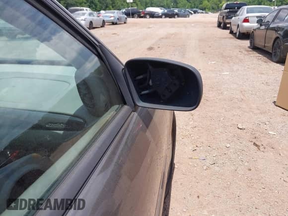 2001 Chevrolet Malibu с VIN 1G1ND52J816244256, выставлен на аукционе IAAI как лот 42658858 с пробегом 216 456 миль миль и . История ставок и продаж доступна на DreamBid. Изображение 12.