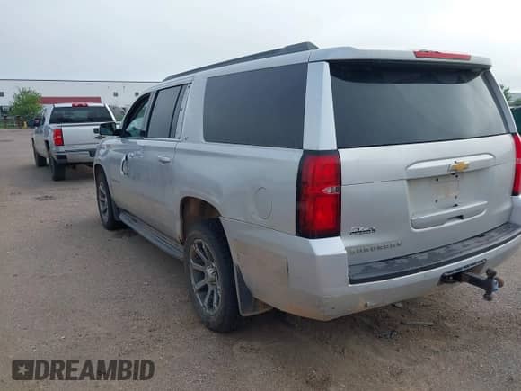 2015 Chevrolet Suburban LT с VIN 1GNSKJKC6FR658661, выставлен на аукционе IAAI как лот 42741959 с пробегом 151 430 миль миль и . История ставок и продаж доступна на DreamBid. Изображение 3.