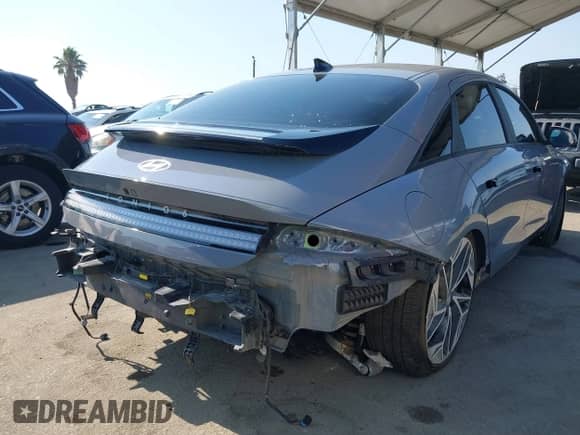 2025 Hyundai Ioniq 6 SEL с VIN KMHM34AA5SA089080, выставлен на аукционе IAAI как лот 42986911 с пробегом 3 128 миль миль и . История ставок и продаж доступна на DreamBid. Изображение 4.