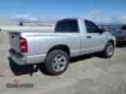 2007 Dodge 1500 SLT z VIN 1D7HA16247J555185, wystawiony jako Copart lot #47497925 z przebiegiem 92 778 mil mil oraz Szkoda całkowita • Salvage title. Historia ofert i sprzedaży dostępna na DreamBid. Obrazek 3.