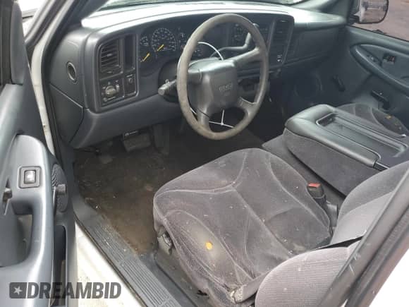 2000 GMC Sierra 1500 SL с VIN 1GTEC14W7YZ222401, выставлен на аукционе Copart как лот 51982835 с пробегом 142 540 миль миль и Списание • Salvage title. История ставок и продаж доступна на DreamBid. Изображение 8.