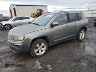 2014 Jeep Compass Sport z VIN 1C4NJDAB1ED565626, wystawiony jako Copart lot #82250374 z przebiegiem 144 054 mil mil oraz Szkoda całkowita • Salvage title. Historia ofert i sprzedaży dostępna na DreamBid. Obrazek 1.