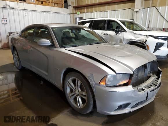 2013 Dodge Charger RT с VIN 2C3CDXDT4DH671224, выставлен на аукционе Copart как лот 85392685 с пробегом 142 934 миль миль и Чистый • Clean title. История ставок и продаж доступна на DreamBid. Изображение 4.