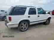 1996 Chevrolet Blazer с VIN 1GNCS13W4TK175011, выставлен на аукционе Copart как лот 60107605 с пробегом 269 860 миль миль и Списание • Salvage title. История ставок и продаж доступна на DreamBid. Изображение 3.