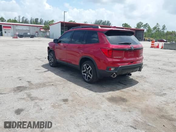 2023 Honda Passport Elite z VIN 5FNYF8H01PB031645, wystawiony jako IAAI lot #42495265 z przebiegiem 29 633 mil mil oraz . Historia ofert i sprzedaży dostępna na DreamBid. Obrazek 3.