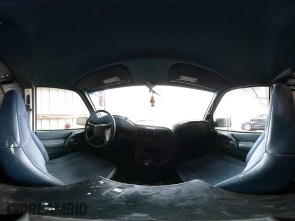 2001 Chevrolet Astro Cargo с VIN 1GCDL19W01B104614, выставлен на аукционе IAAI как лот 42400557 с пробегом 193 440 миль миль и . История ставок и продаж доступна на DreamBid. Изображение 18.