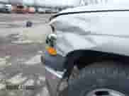 2004 Chevrolet Tahoe LS с VIN 1GNEK13Z04J271034, выставлен на аукционе IAAI как лот 41796281 с пробегом 213 966 миль миль и . История ставок и продаж доступна на DreamBid. Изображение 17.
