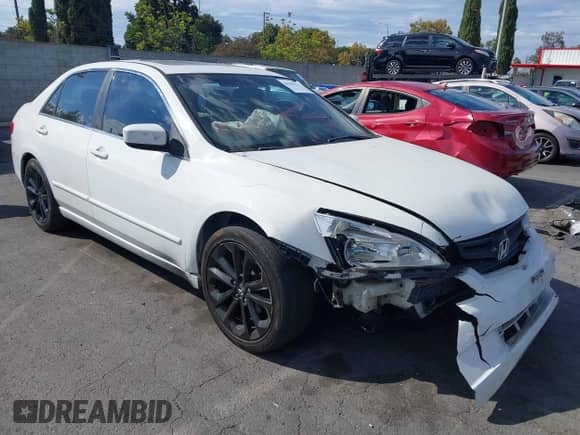 2005 Honda Accord EX with VIN JHMCM56725C006471, listed as a IAAI auction lot 43296153 with 224,369 mi miles and . Bid and sale history available at DreamBid. Image 1.