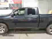 2013 Ram 1500 Express z VIN 1C6RR7FT7DS590349, wystawiony jako IAAI lot #42972608 z przebiegiem 210 576 mil mil oraz . Historia ofert i sprzedaży dostępna na DreamBid. Obrazek 14.