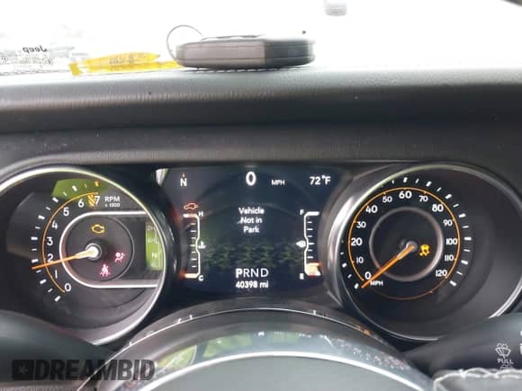 2022 Jeep Wrangler Unlimited Sahara with VIN 1C4HJXEG1NW257025, listed as a IAAI auction lot 41514099 with 40,398 mi miles and . Bid and sale history available at DreamBid. Image 7.