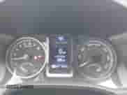 2020 Toyota Tacoma SR5 z VIN 3TMBZ5DN8LM023920, wystawiony jako IAAI lot #42015118 z przebiegiem 46 137 mil mil oraz . Historia ofert i sprzedaży dostępna na DreamBid. Obrazek 7.