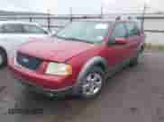 2007 Ford Freestyle SEL с VIN 1FMDK021X7GA30038, выставлен на аукционе IAAI как лот 42880634 с пробегом 130 840 миль миль и . История ставок и продаж доступна на DreamBid. Изображение 18.