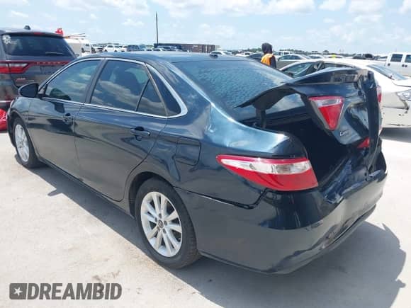 2017 Toyota Camry XLE с VIN 4T1BF1FK6HU332420, выставлен на аукционе IAAI как лот 42512859 с пробегом 190 434 миль миль и . История ставок и продаж доступна на DreamBid. Изображение 18.