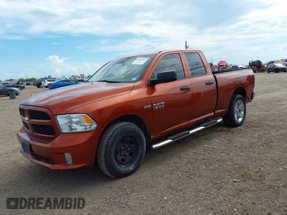 2013 Ram 1500 Express z VIN 1C6RR6FTXDS700420, wystawiony jako IAAI lot #42861555 z przebiegiem 138 643 mil mil oraz . Historia ofert i sprzedaży dostępna na DreamBid. Obrazek 17.