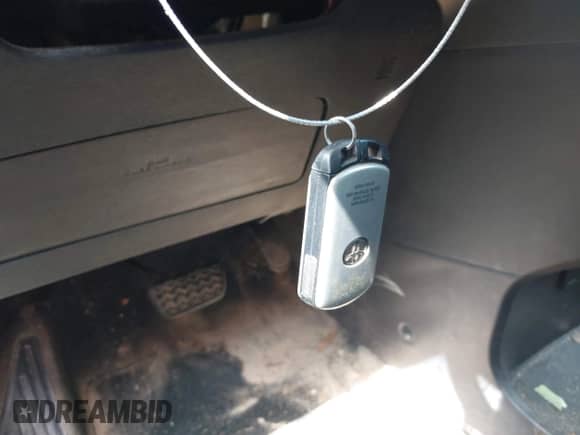 2015 Toyota Sienna SE with VIN 5TDXK3DC9FS598741, listed as a IAAI auction lot 42351368 with 150,054 mi miles and . Bid and sale history available at DreamBid. Image 11.
