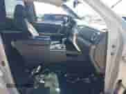 2018 Toyota Tundra SR с VIN 5TFUW5F1XJX752861, выставлен на аукционе IAAI как лот 42443800 с пробегом 72 547 миль миль и . История ставок и продаж доступна на DreamBid. Изображение 5.